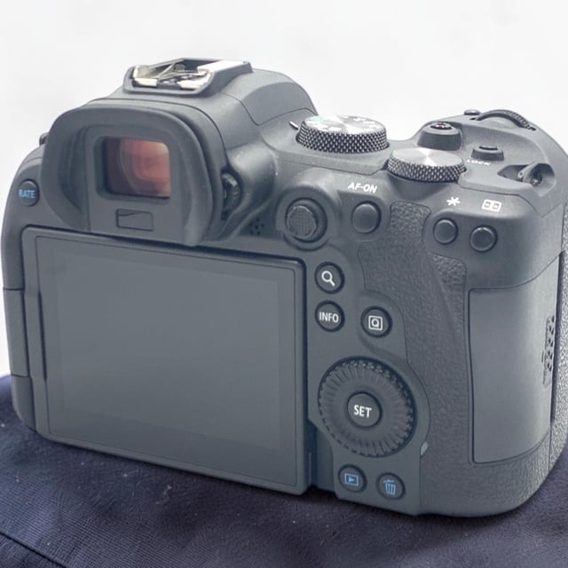 EOS R6 ボディ