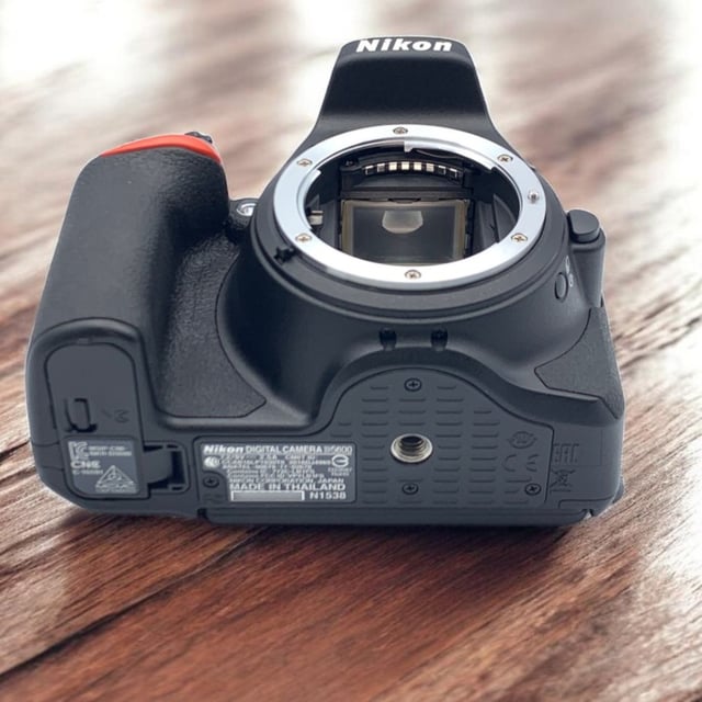 D5600 ボディ