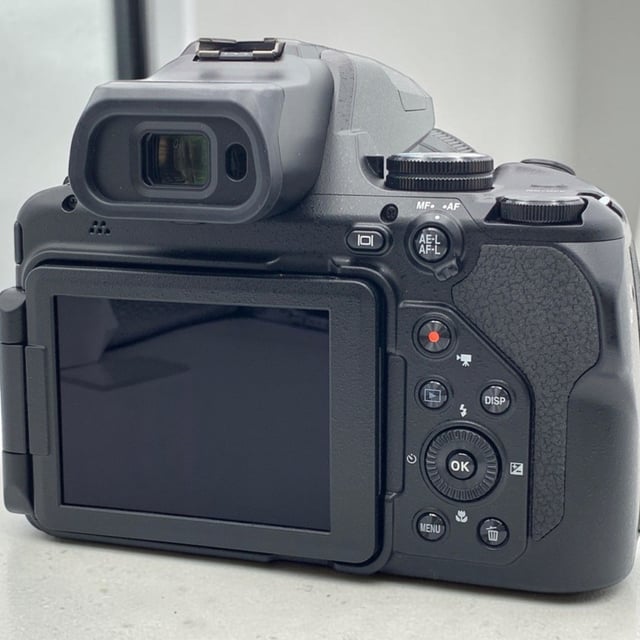 COOLPIX P1000