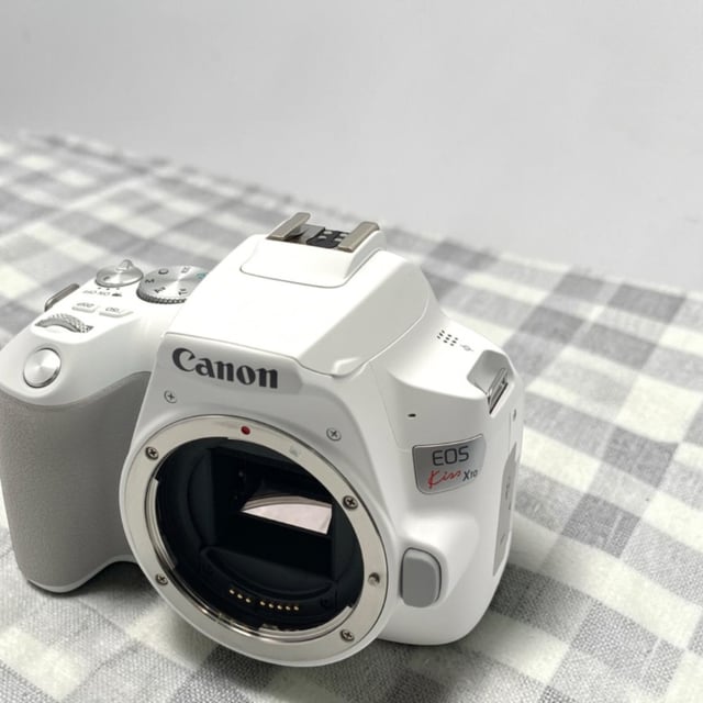 EOS Kiss X10 ボディ