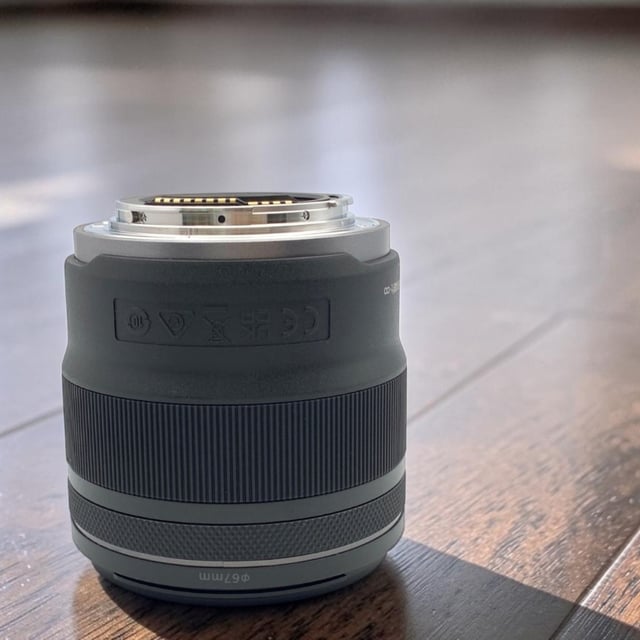 RF45mm F1.2 STM