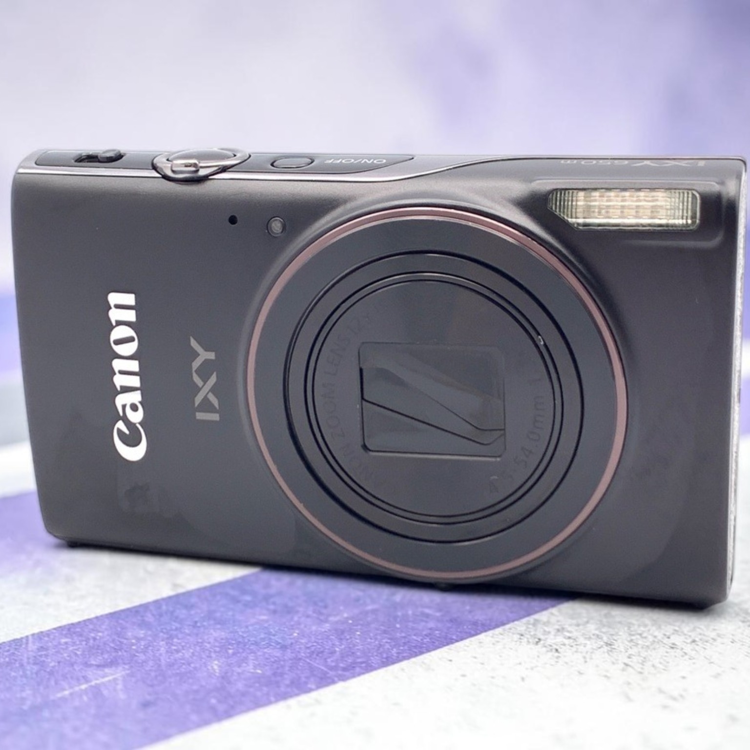 Canon IXY 650 m 