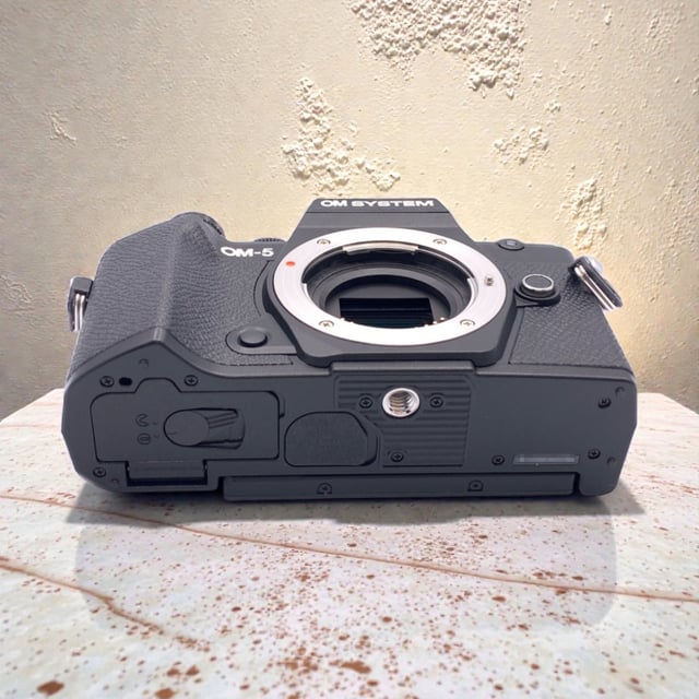 OM-5 ボディ