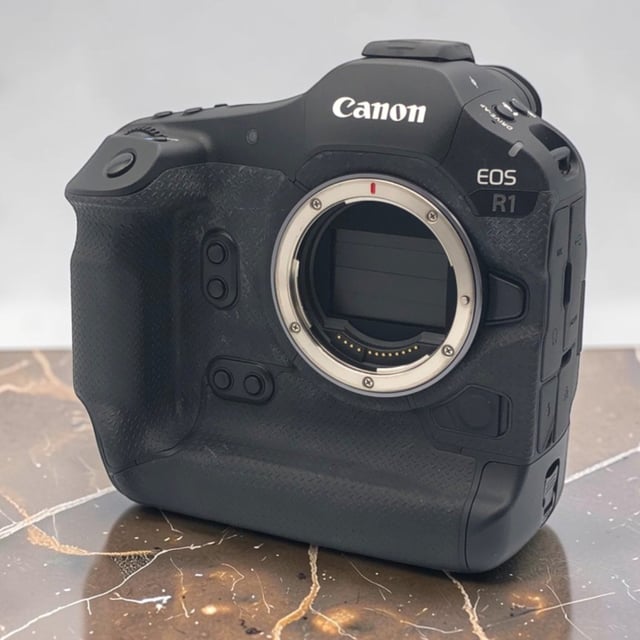 EOS R1 ボディ