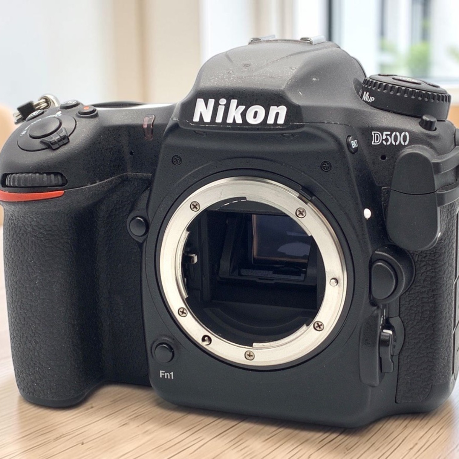 ニコン D500 ボディの新品/中古の在庫一覧 | みんなのカメラ