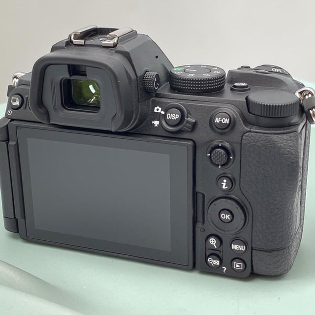Z5II ボディ