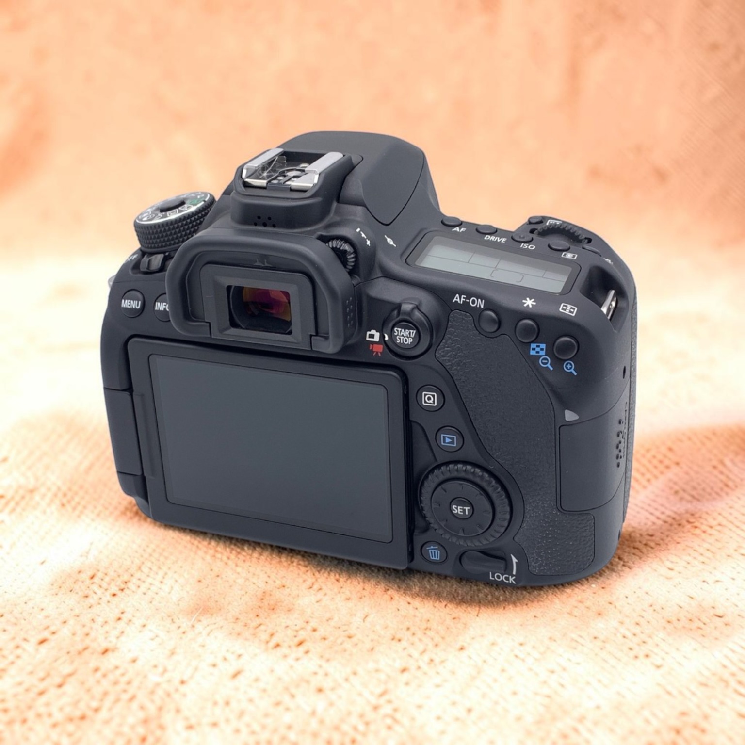 Canon EOS 80D ボディの中古 (美品)・¥52,890 by そらみち | みんなの