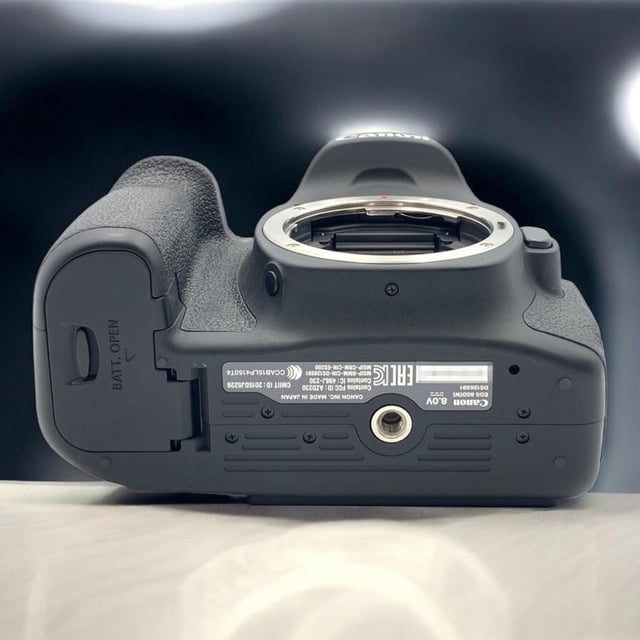 EOS 80D ボディ