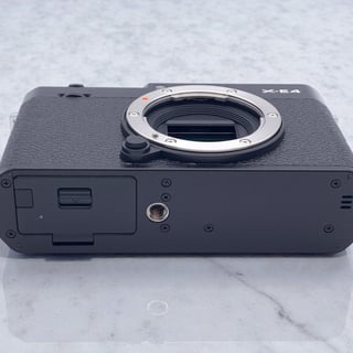 X-E4 ボディ "ブラック"