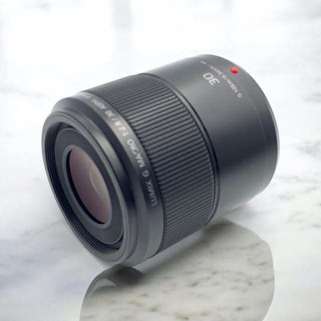 LUMIX G MACRO 30mm/F2.8 ASPH./MEGA O.I.S.