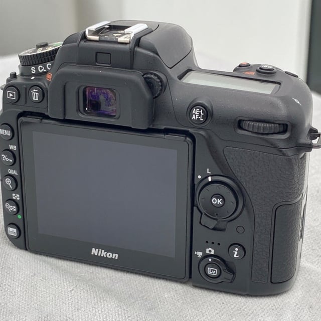 D7500 ボディ
