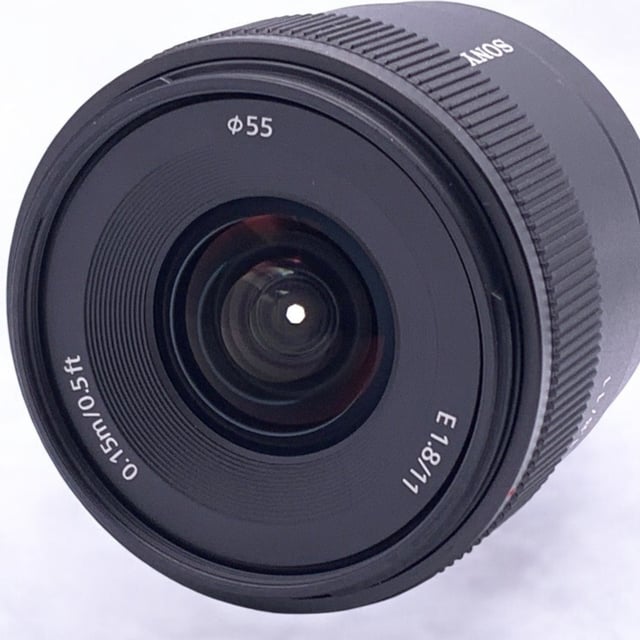 E 11 mm F1.8 SEL11F18