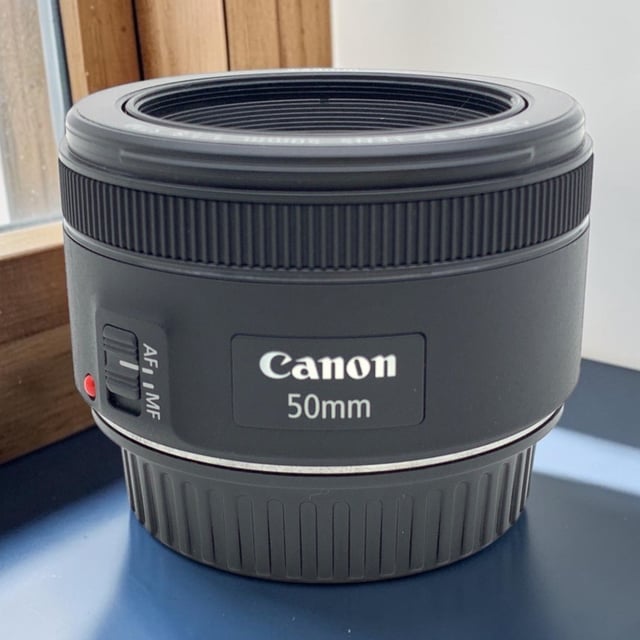 EF 50mm F1.8 STM