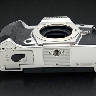 OM-5 Mark II ボディ "シルバー"