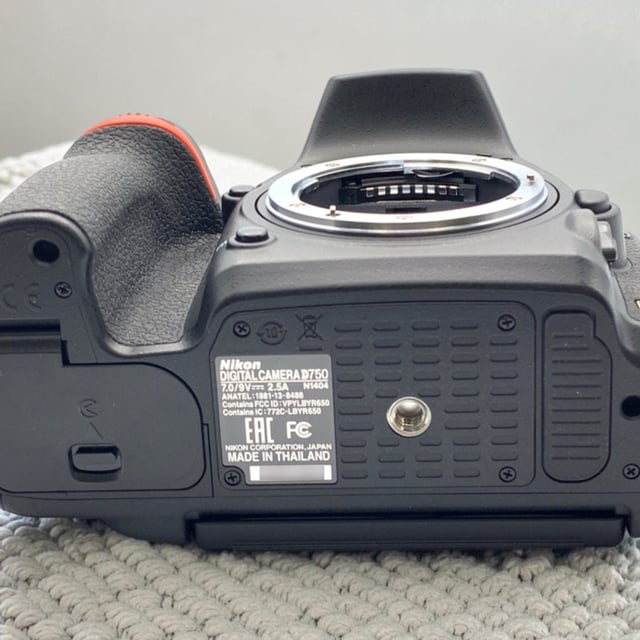 D750 ボディ