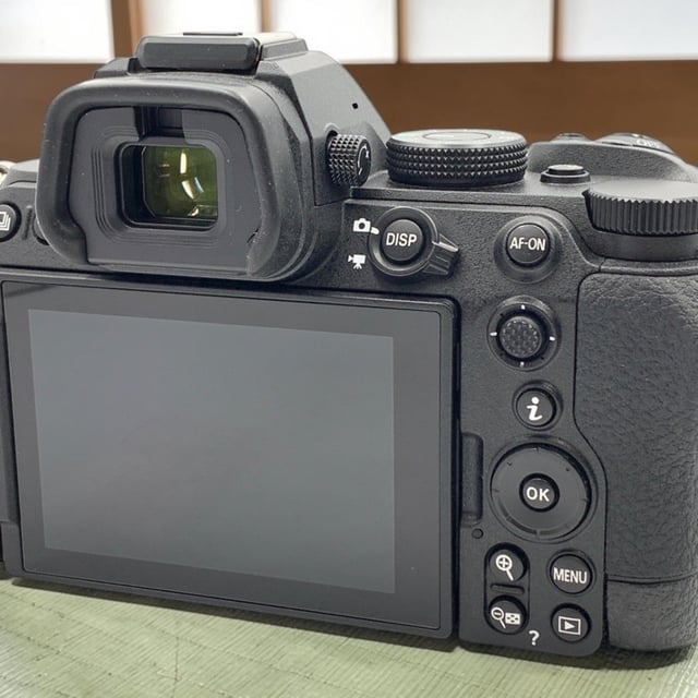 Z5II ボディ