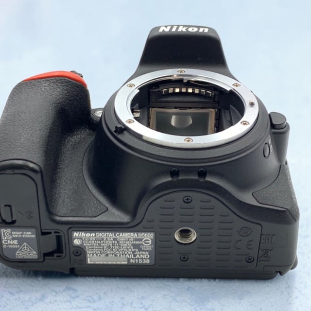 D5600 ボディ