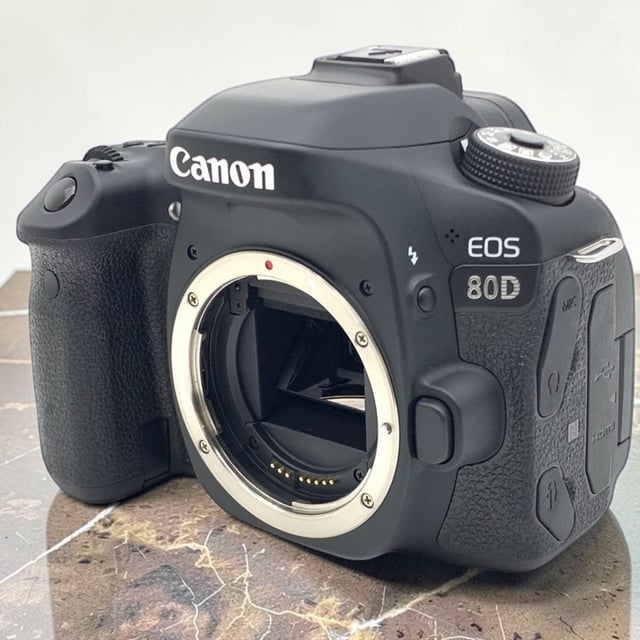 EOS 80D ボディ
