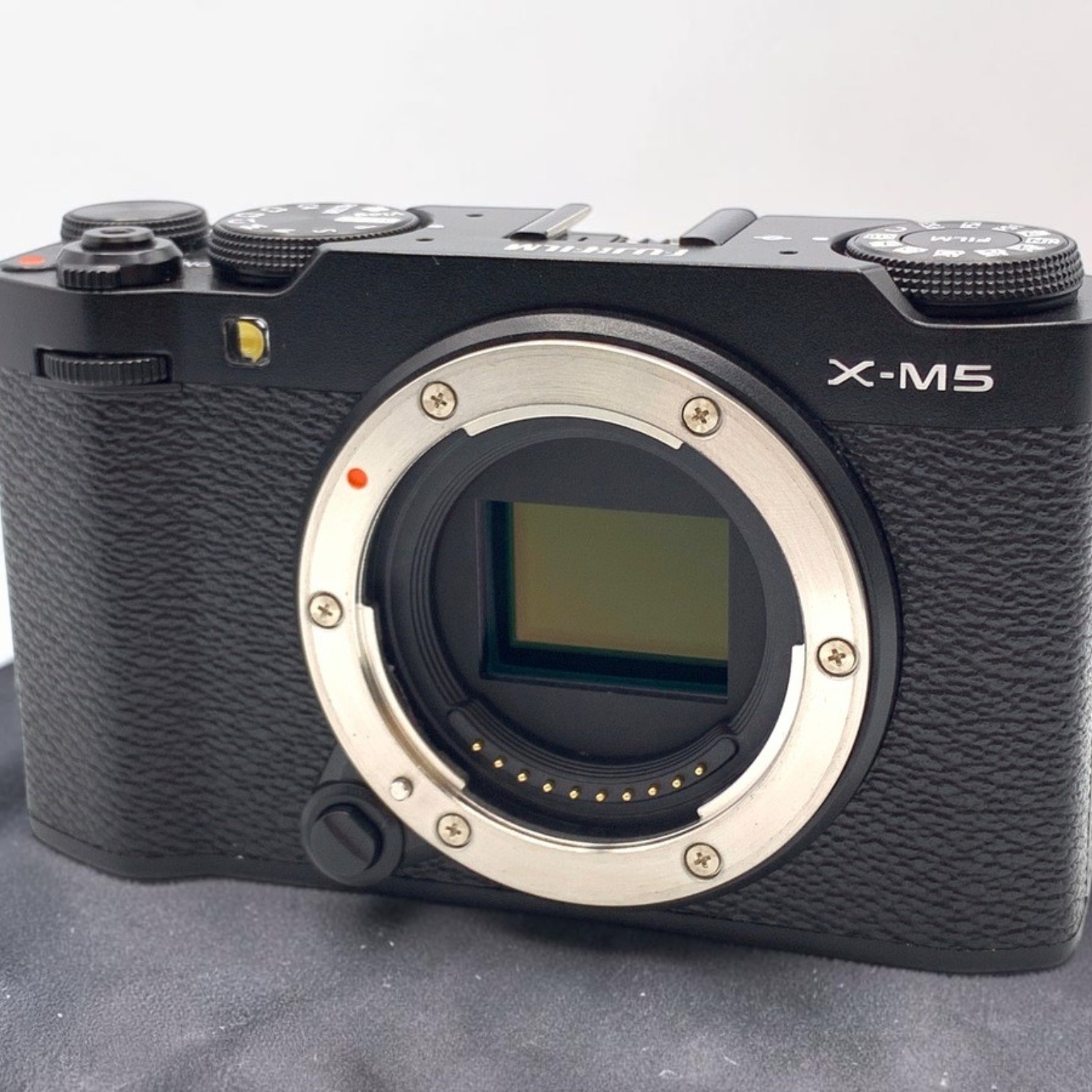 富士フイルム X-M5 ボディ 