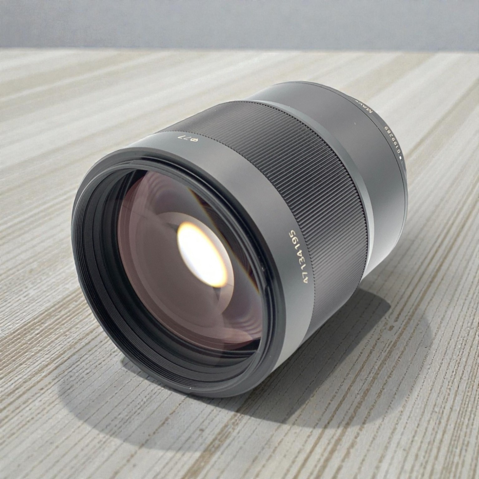Sonnar T＊ 135mm F1.8 ZAの中古レンズを買うならみんなのカメラ