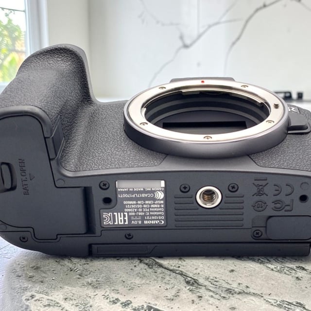 EOS R ボディ