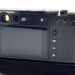 X100V "ブラック"