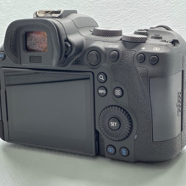 EOS R6 ボディ