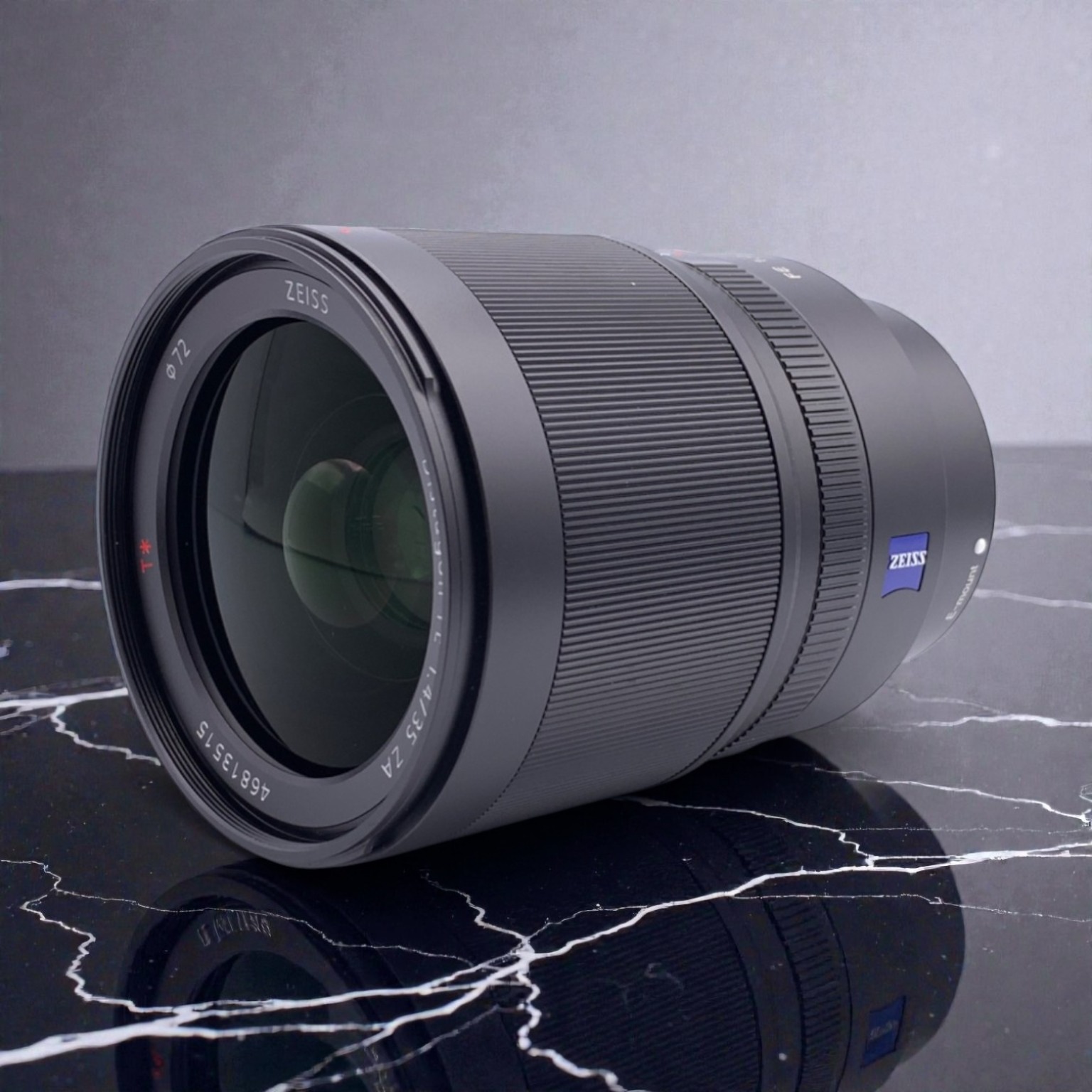 Distagon T* FE 35mm F1.4 ZA SEL35F14Zの中古レンズを買うなら