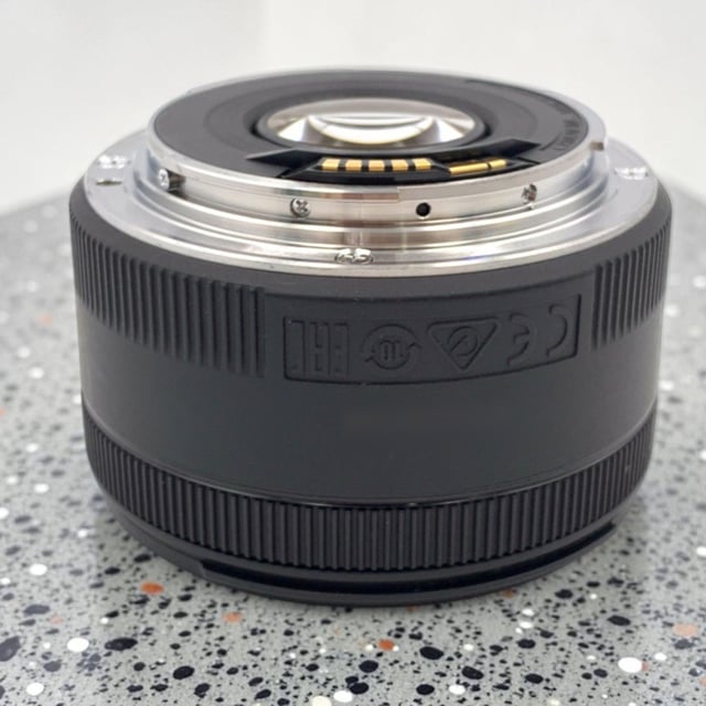 EF 50mm F1.8 STM
