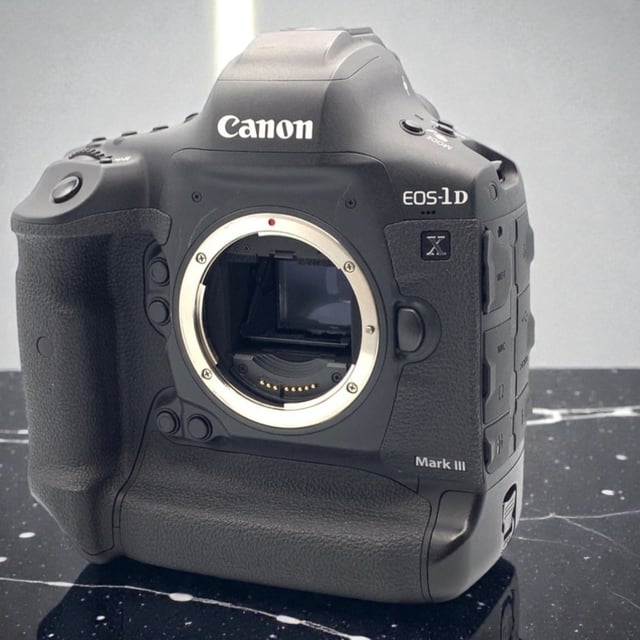 EOS-1D X Mark III ボディ