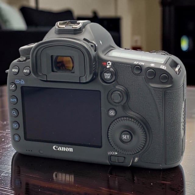 EOS 5D Mark III ボディ