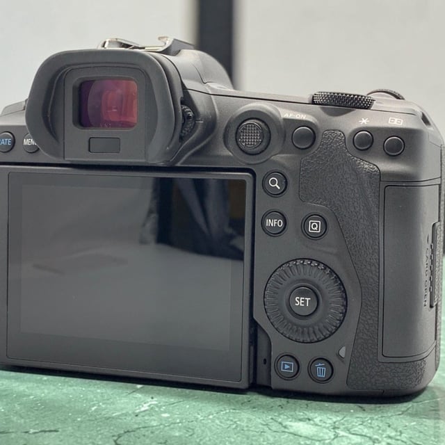 EOS R5 ボディ