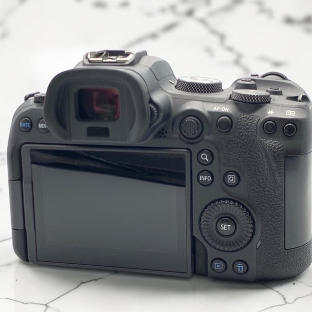 EOS R6 ボディ