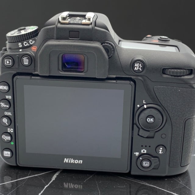 D7500 ボディ