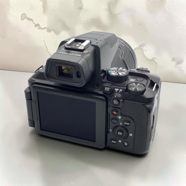 COOLPIX P950