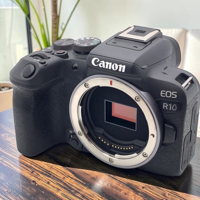 EOS R10 ボディ