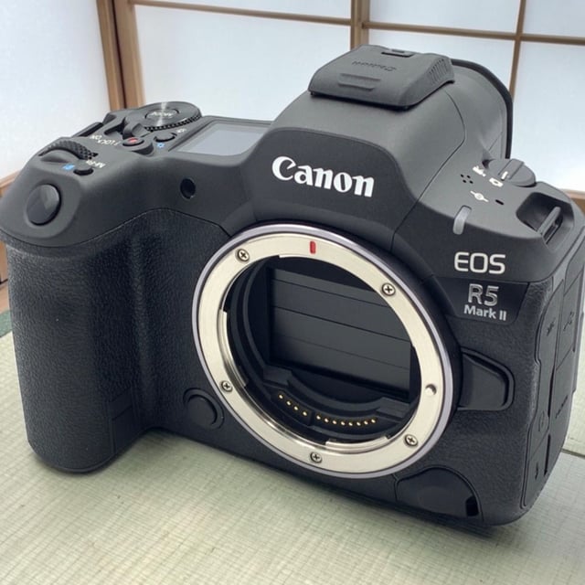 EOS R5 Mark II ボディ