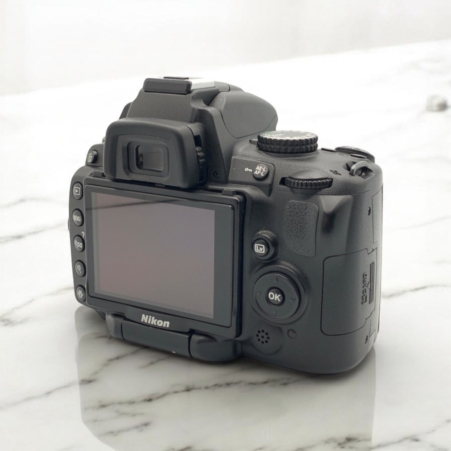 中古美品 Nikon ニコン D5000ボディ SC:1215回 中古美品 Nikon ニコン D5000ボディ SC:1215回 中古美品 Nikon ニコン