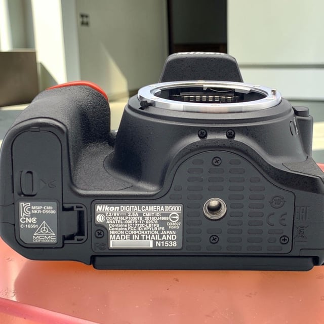 D5600 ボディ