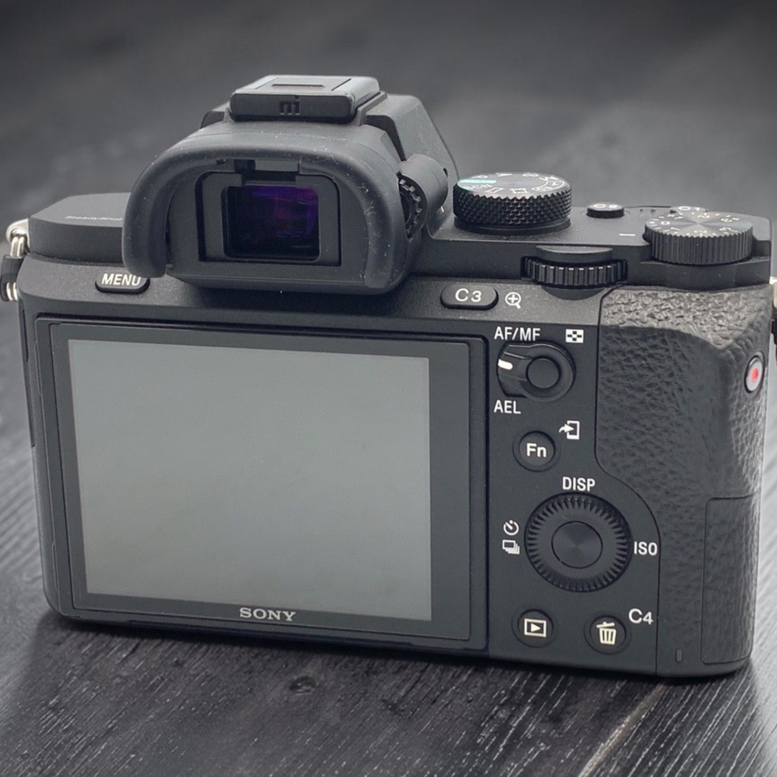 SONY α7 II ILCE-7M2 ボディの中古 (美品)・¥66,660 by ととの