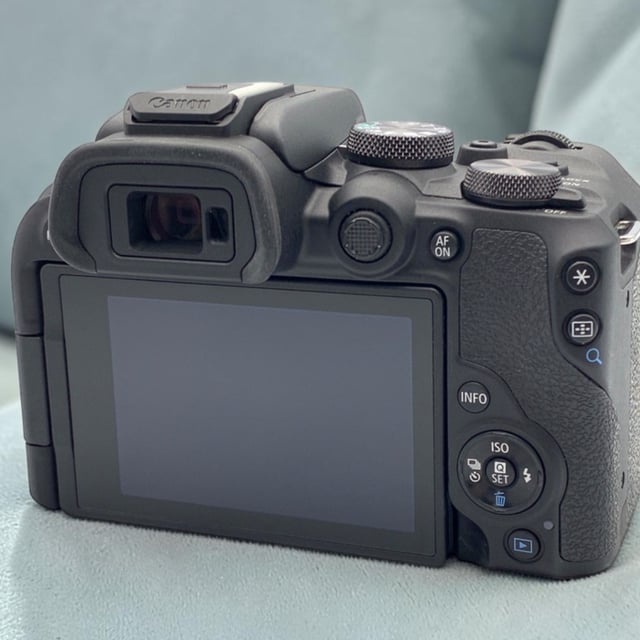 EOS R10 ボディ