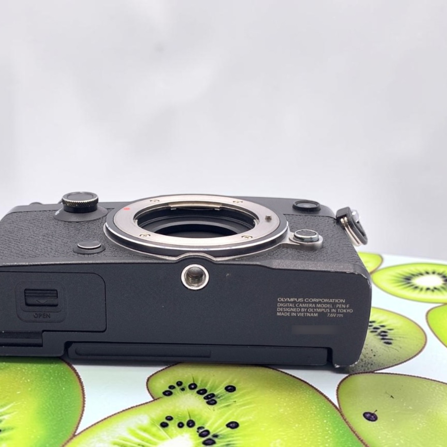 OM SYSTEM OLYMPUS PEN-F ボディ 