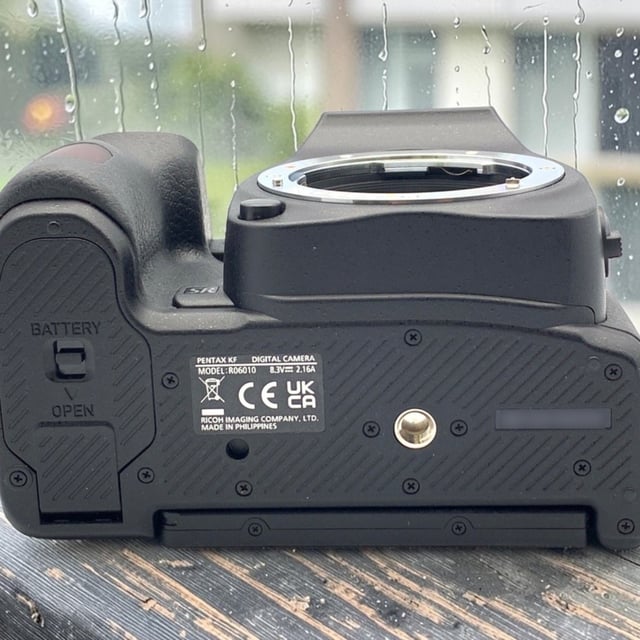 PENTAX KF ボディ "ブラック"
