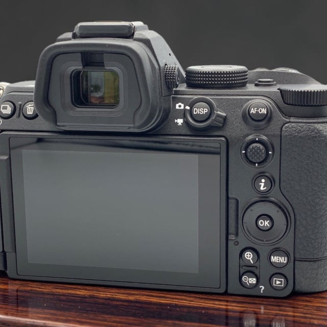 Z5II ボディ