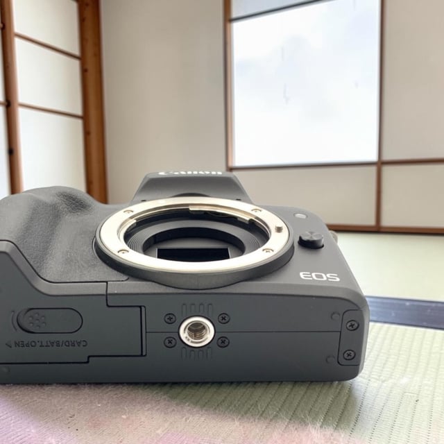 EOS Kiss M ボディ "ブラック"