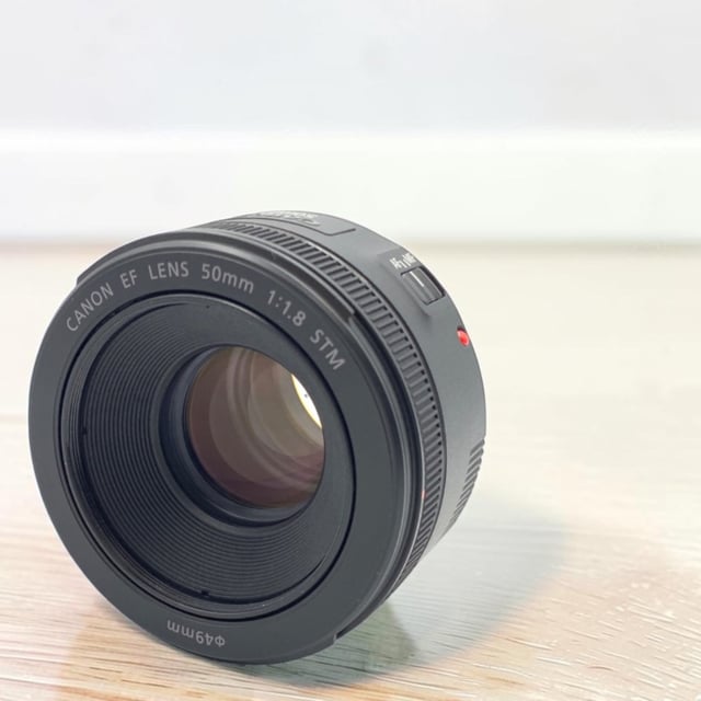 EF 50mm F1.8 STM