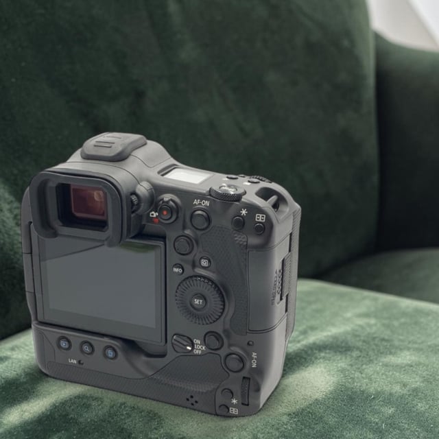 EOS R3 ボディ