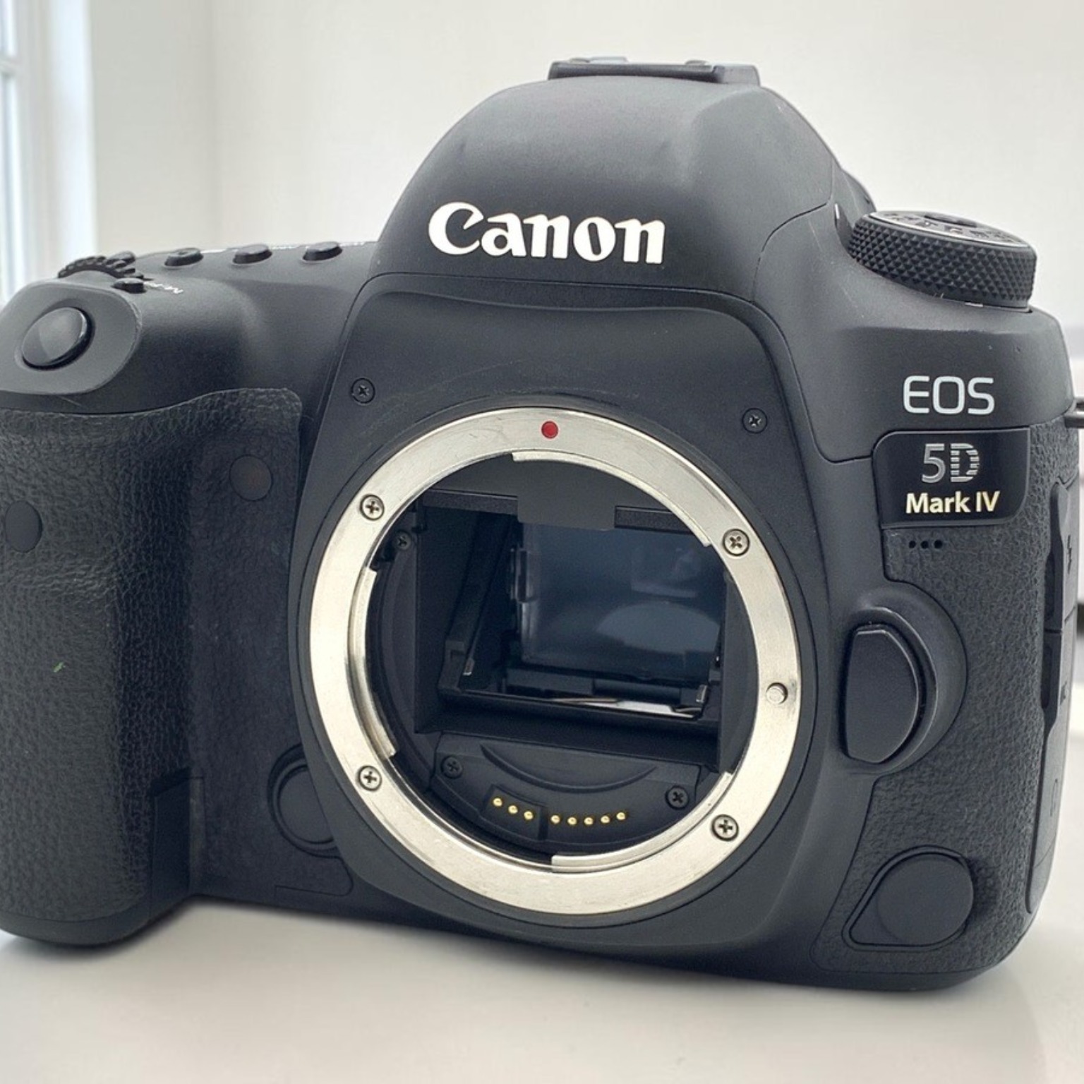 Canon EOS 5D Mark IV ボディの新品/中古の在庫一覧 | みんなのカメラ