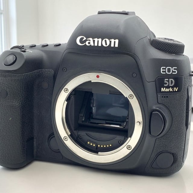 EOS 5D Mark IV ボディ
