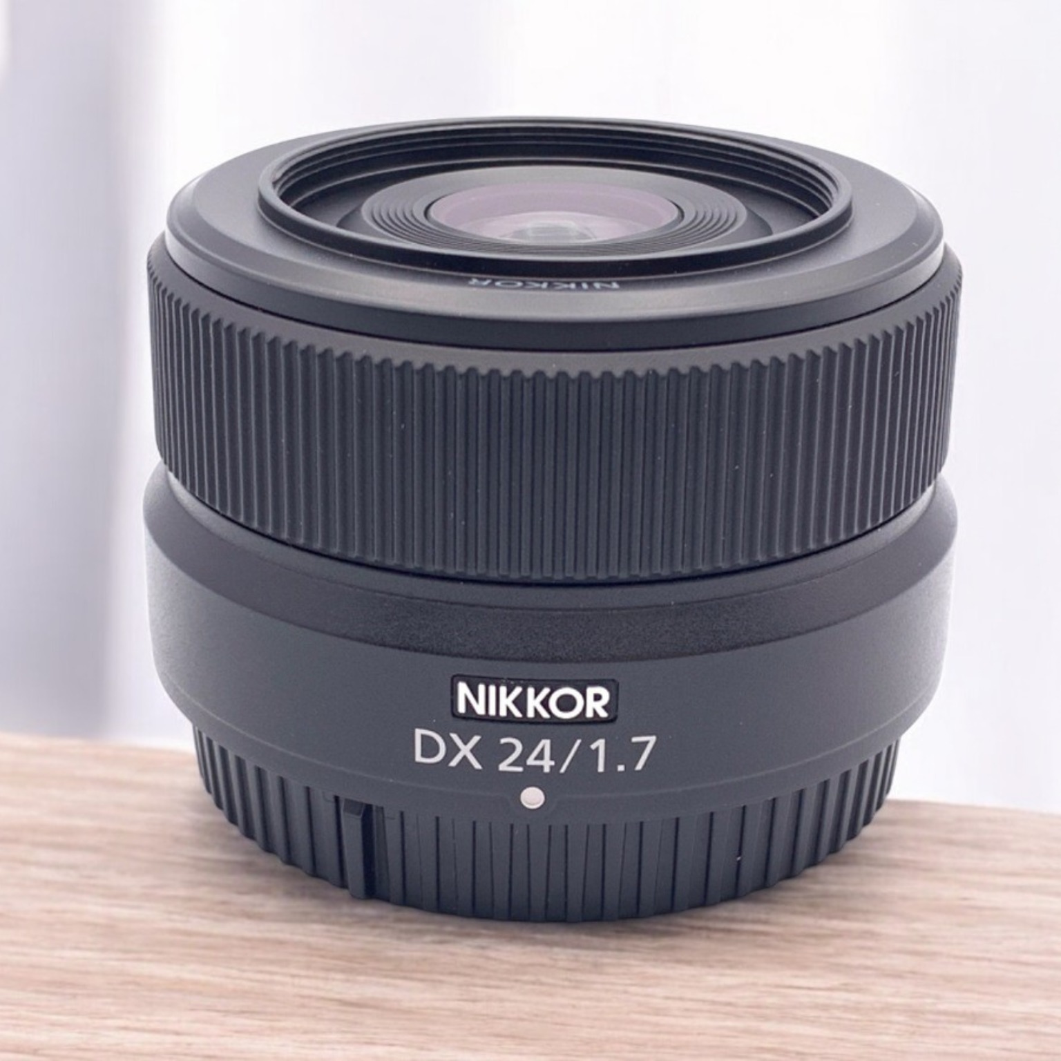 NIKKOR Z DX 24mm f/1.7の中古レンズを買うならみんなのカメラ